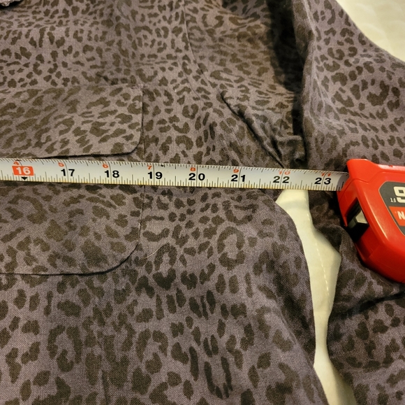 ❤️ Needles Cut-off bottom leopard print shirt - Picture 4 of 7